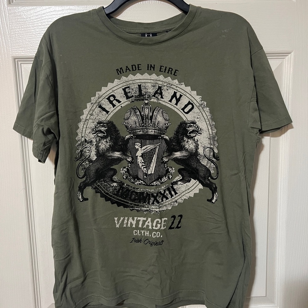 Ireland Crest Olive T-Shirt